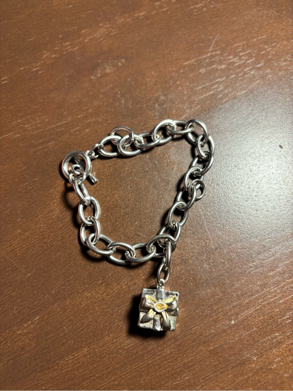 Silver-Tone Gift Box Charm Bracelet – Costume Jewelry